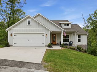 31 Kiswick Dr, Bella Vista, AR 72714