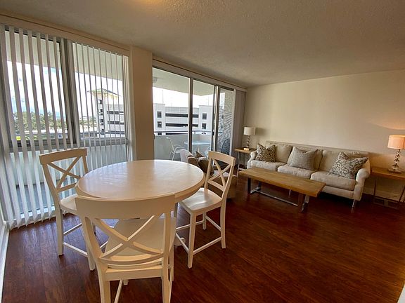 3rd image of 470 3rd St S Unit 619