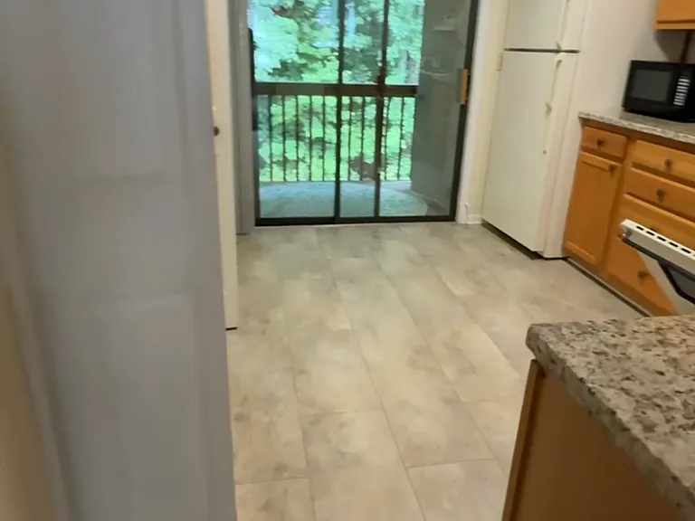 412 Liberty Pl — Photo 4
