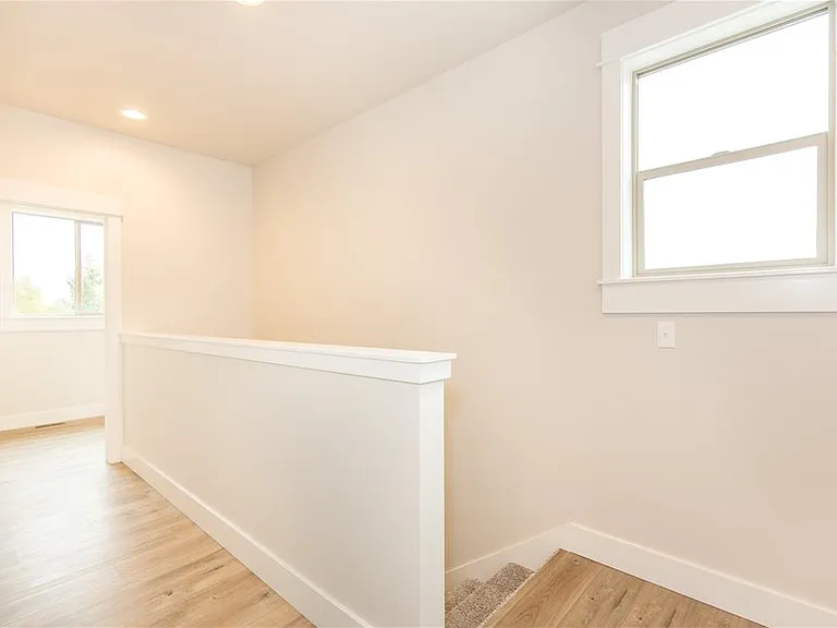 1211 W Summit St #A — Photo 11