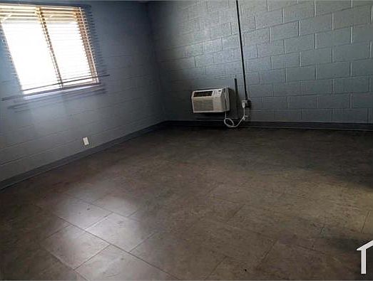 5th image of 223 N 9th St APT 201