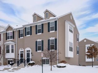 5531 Elm Grove Cir, New Hope, MN 55428