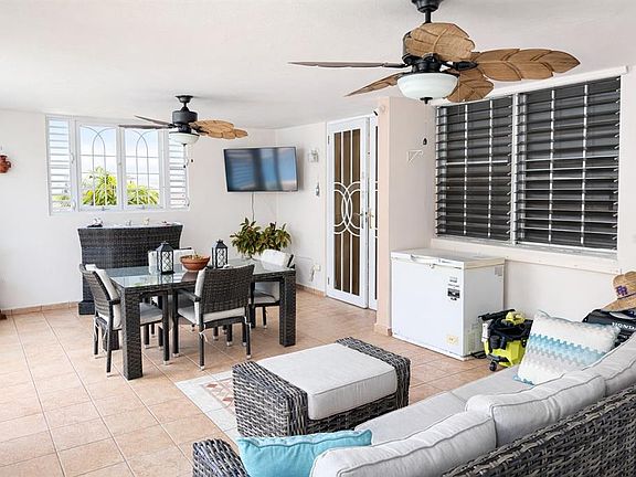 5th image of B4 Calle Almendro