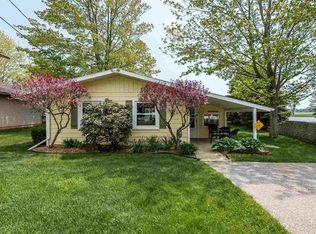 5227 Paradise Dr, Beaverton, MI 48612