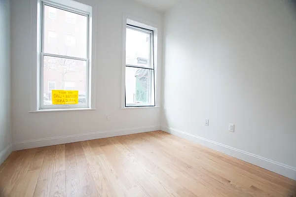 Rented by EXR | media 38