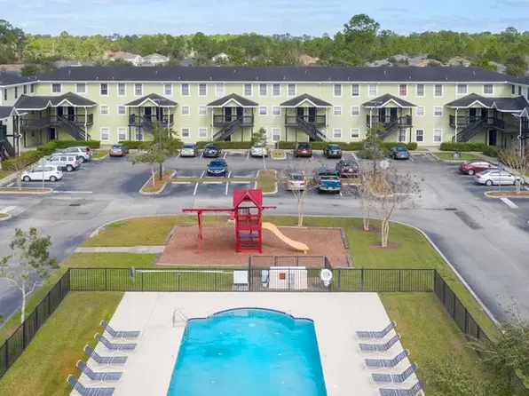 Summerset Apartments