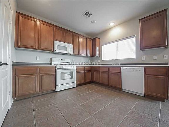4th image of 3913 Buteo Ln