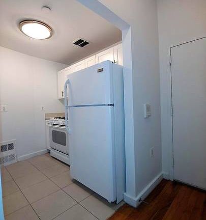 3rd image of 132 W 112th St APT 3F