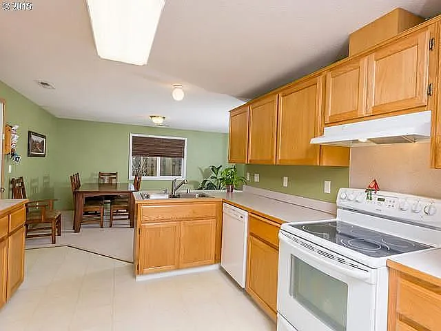 15410 NE 87th St — Photo 5