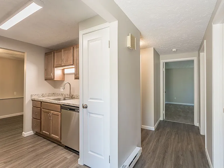 Seven Hearths Homestead Apartments — Photo 22