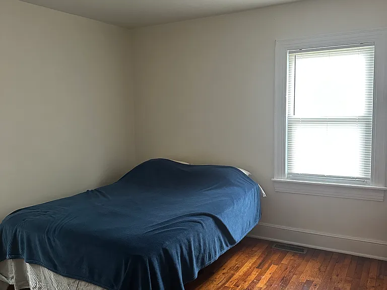 113 N Summit St — Photo 9