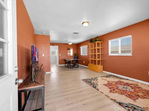 5566 Cahuilla Ave, Twentynine Palms, CA 92277