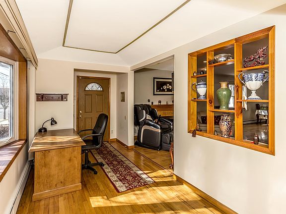 5th image of 615 Brooklyn Ave
