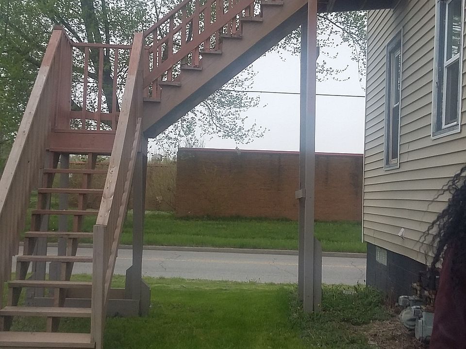 1st image of 3500 Carolina St #Duplex