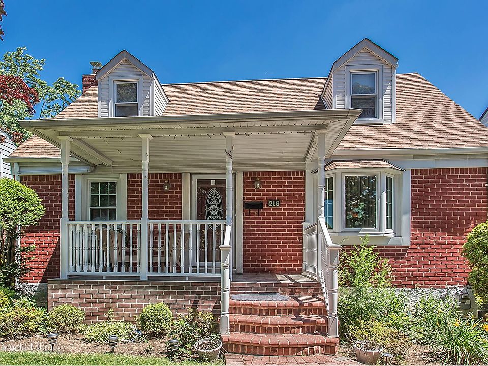 1st image of 216 Norfeld Blvd