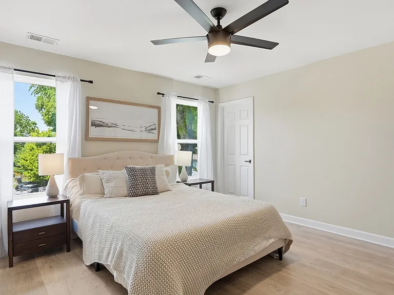 1018 Jackson St — Photo 14