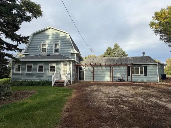 411 Miller Ave, Hurdsfield, ND 58451
