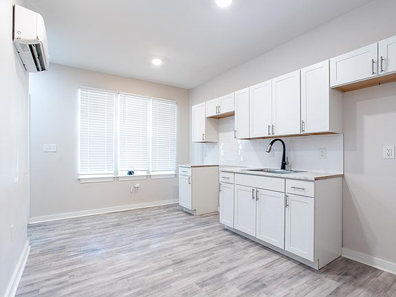 4th image of 1822 S Ringgold St #2NDFB