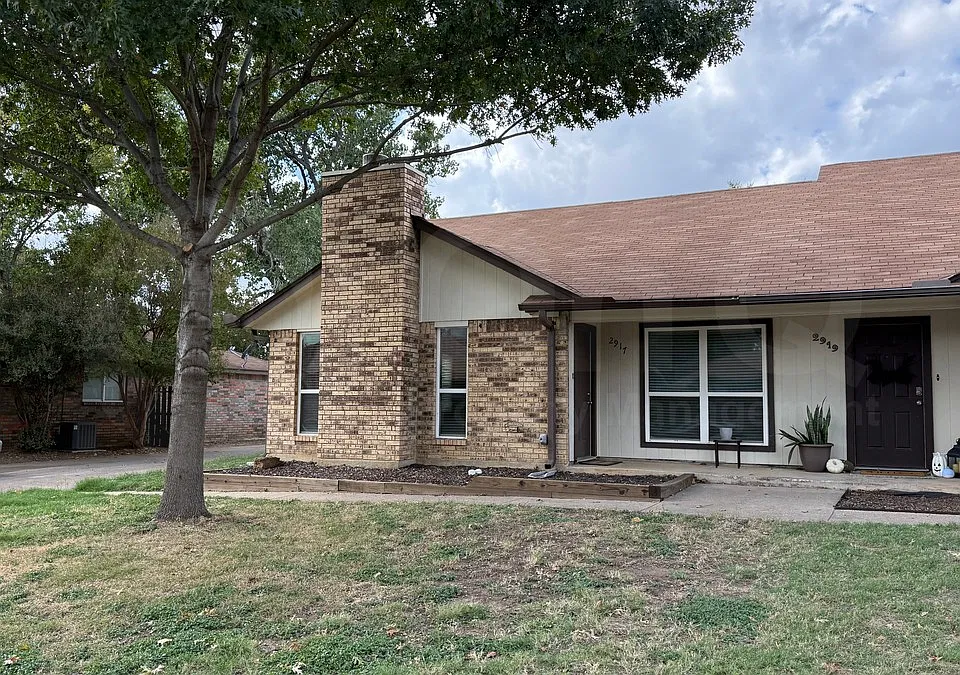 2917 Penny Ln