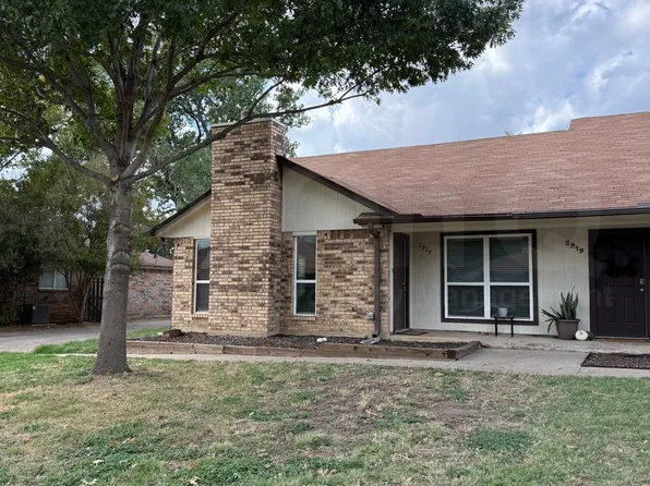 2917 Penny Ln, Euless, TX 76039