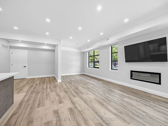 5th image of 102 Shaver Ave N #1