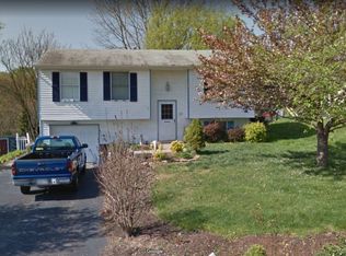 34 Quail Hill Rd, Observatory, PA 15214