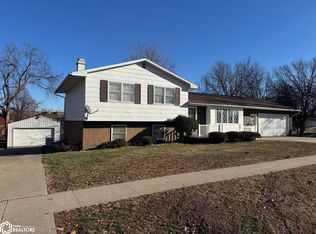 908 Harding St, Tama, IA 52339