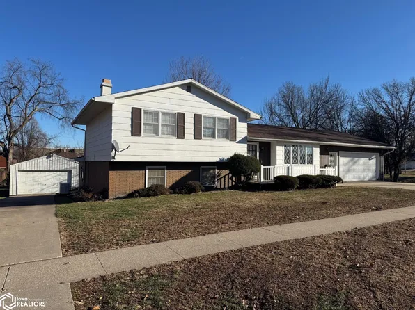 908 Harding St, Tama, IA 52339