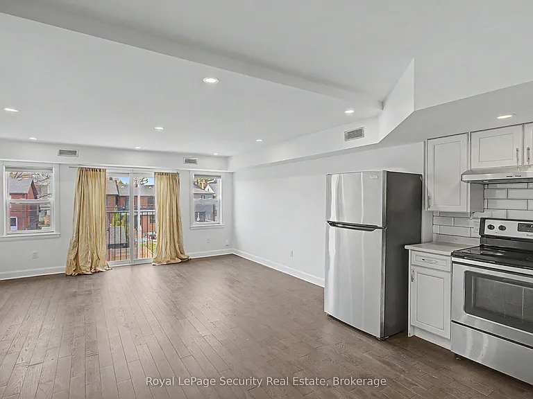 226 Lauder Ave #2 — Photo 9