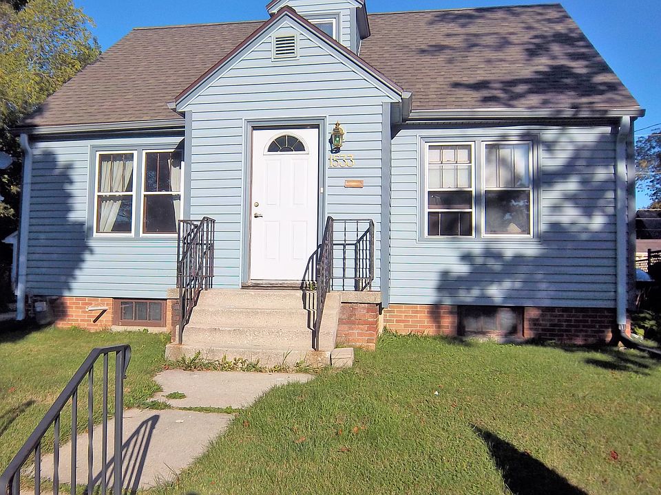 1st image of 1533 N 21st St