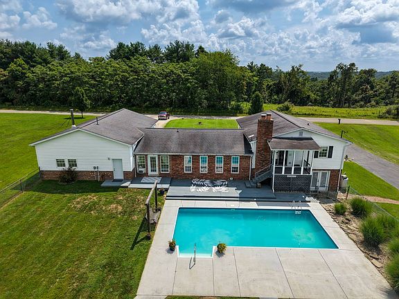 3rd image of 5595 N Torch Rd