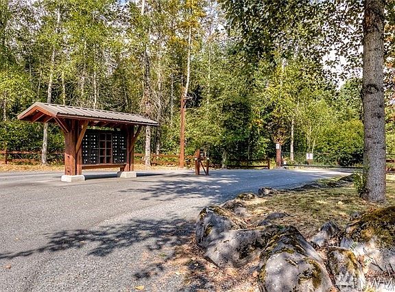 2nd image of 40419 Timberline Dr E