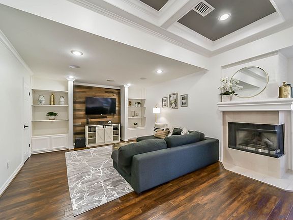 4th image of 14110 Woodville Gardens Dr