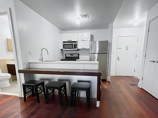 Rented by Bright Villas LLC | media 24