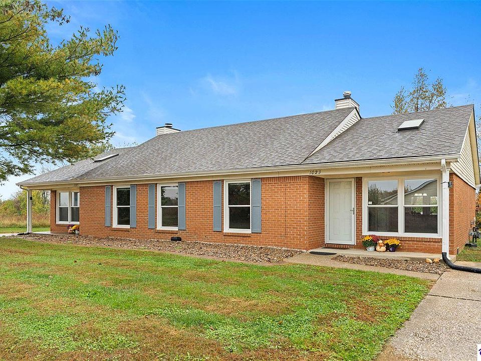1st image of 1023 Colonial Dr