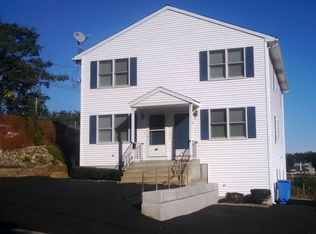 9 Calef St, Cranston, RI 02920