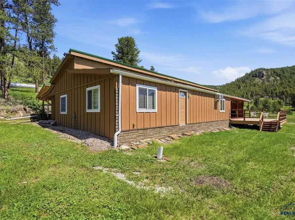 25961 Red Star Dr, Custer, SD 57730