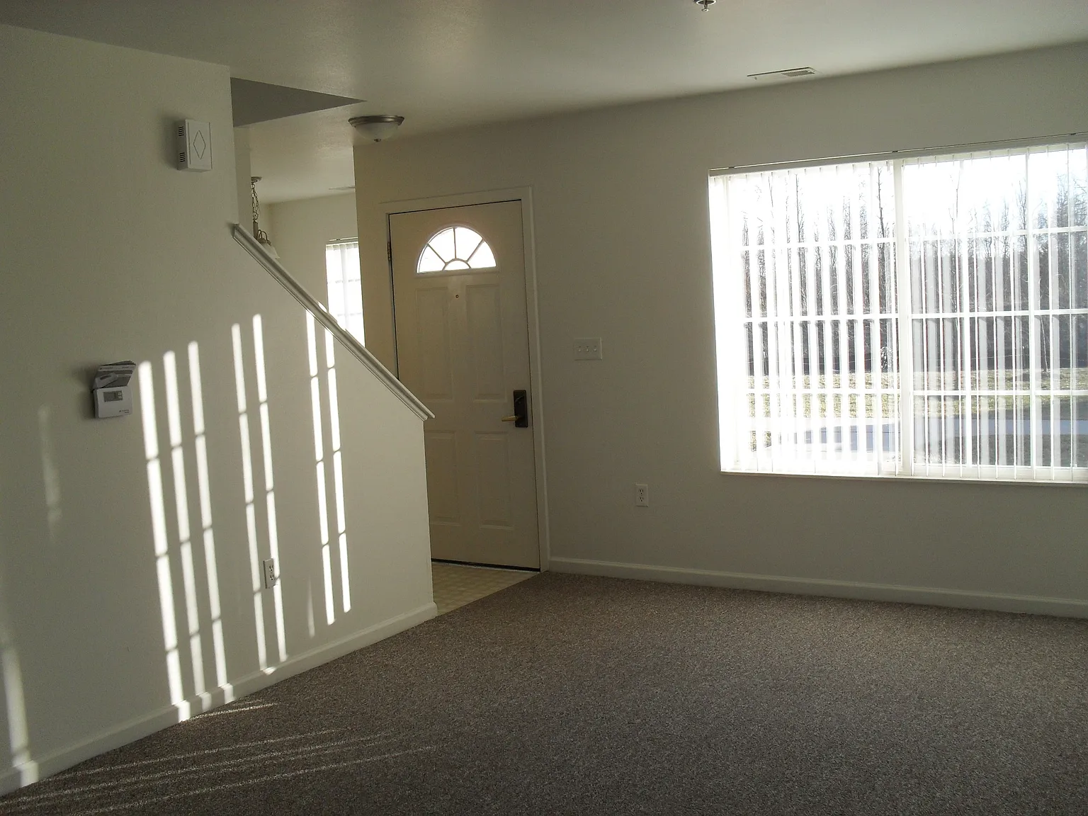 2 bed, 1.5 bath, 1063 sqft, $1,085 — Photo 3