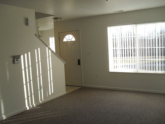 3rd image of 11225 Park Meadows Dr