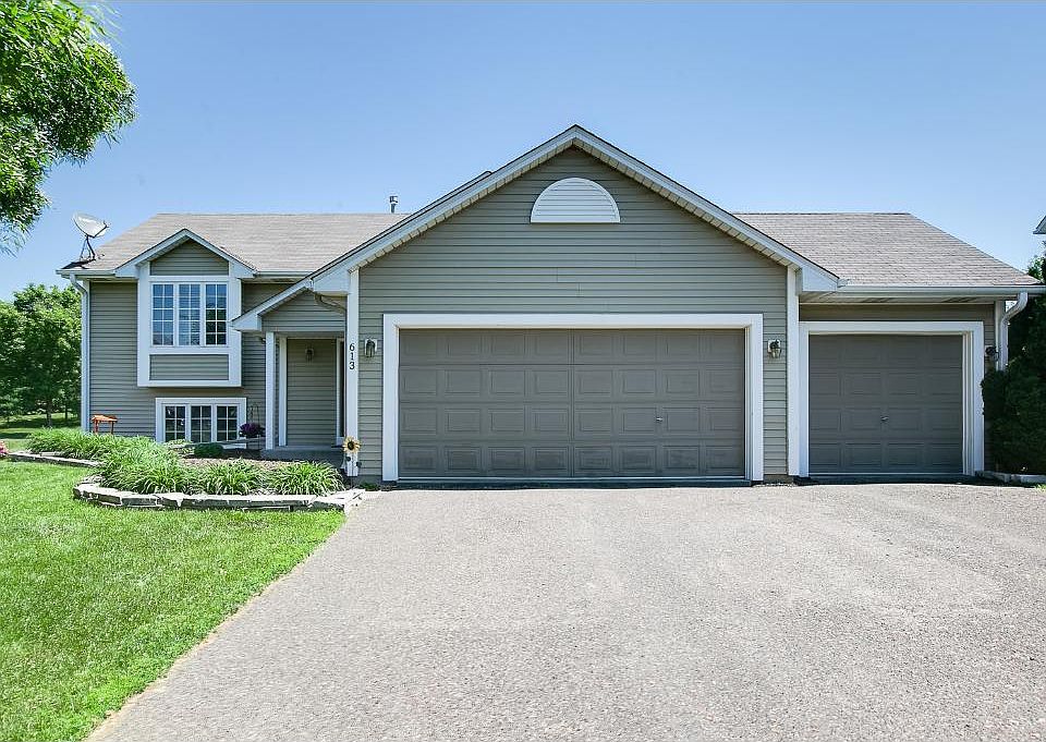1st image of 613 Landau Dr