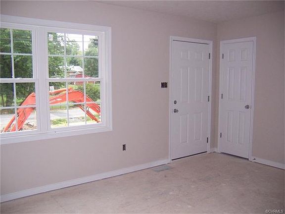 5th image of 118 N Ivy Ave