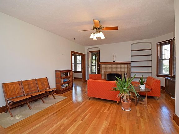 3rd image of 4411 Schulte Dr