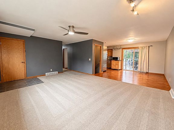 3rd image of 4405 School Rd