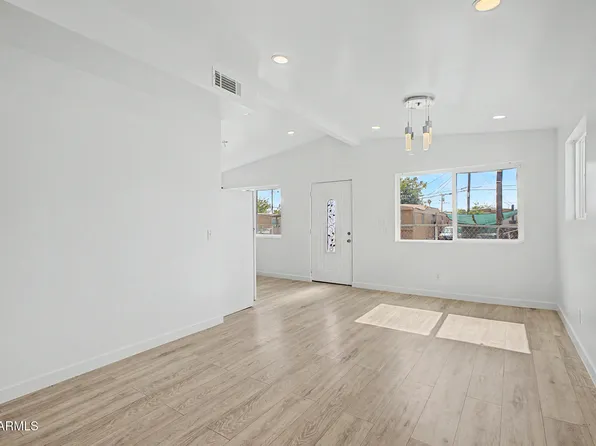 6420 W VAN BUREN Street #B4, Phoenix, AZ 85043