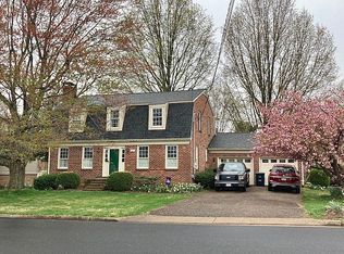 427 Mountain View Dr, Harrisonburg, VA 22801