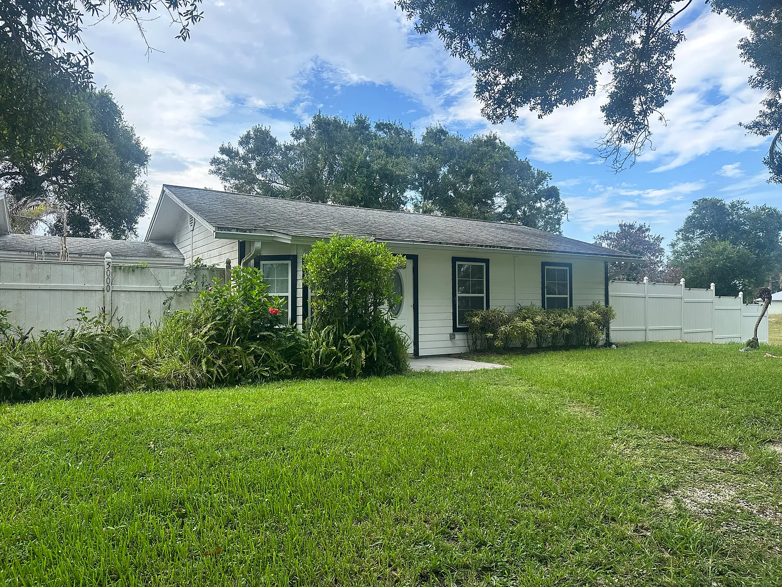 1 bed, 900 sqft, $1,550 — Photo 4