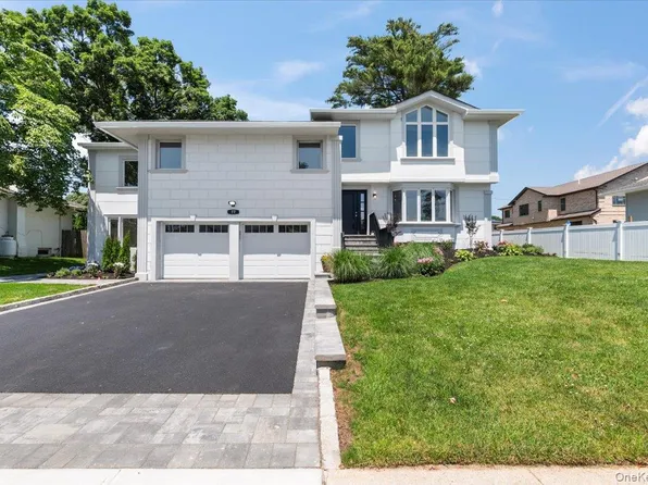 77 Bounty Lane, Jericho, NY 11753