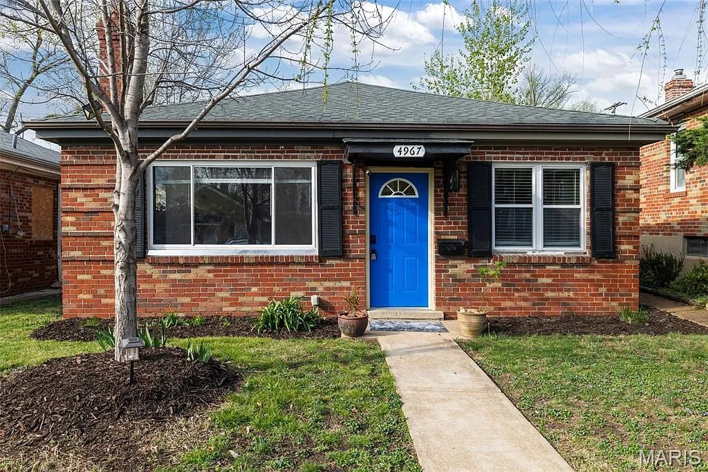 4967 Parker Ave photo 1