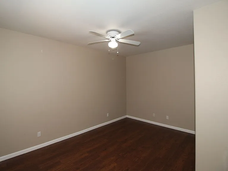 2542 E Omaha Ave — Photo 9