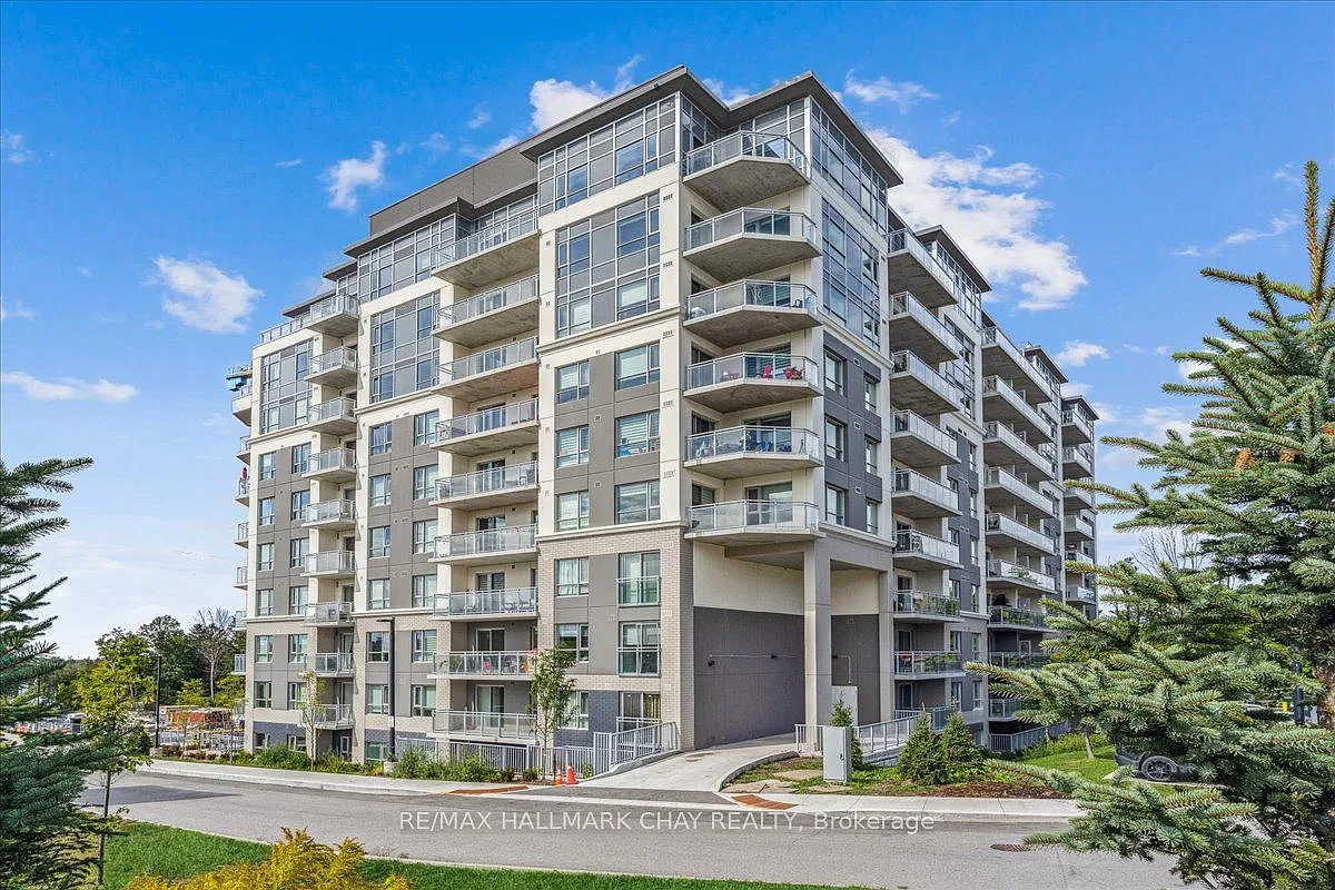 Lakevu Condominiums — Photo 1